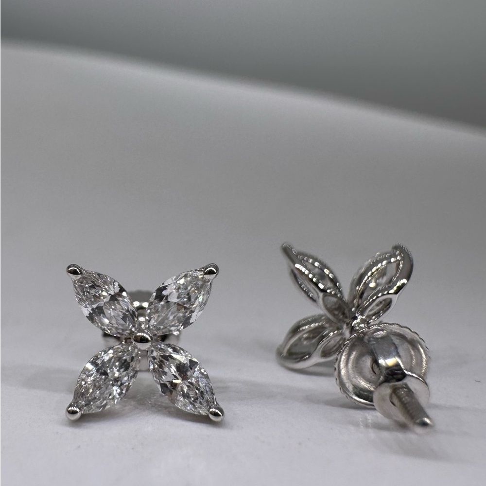 1 carat marquise diamond flower stud earrings white gold - Picture 5 of 7